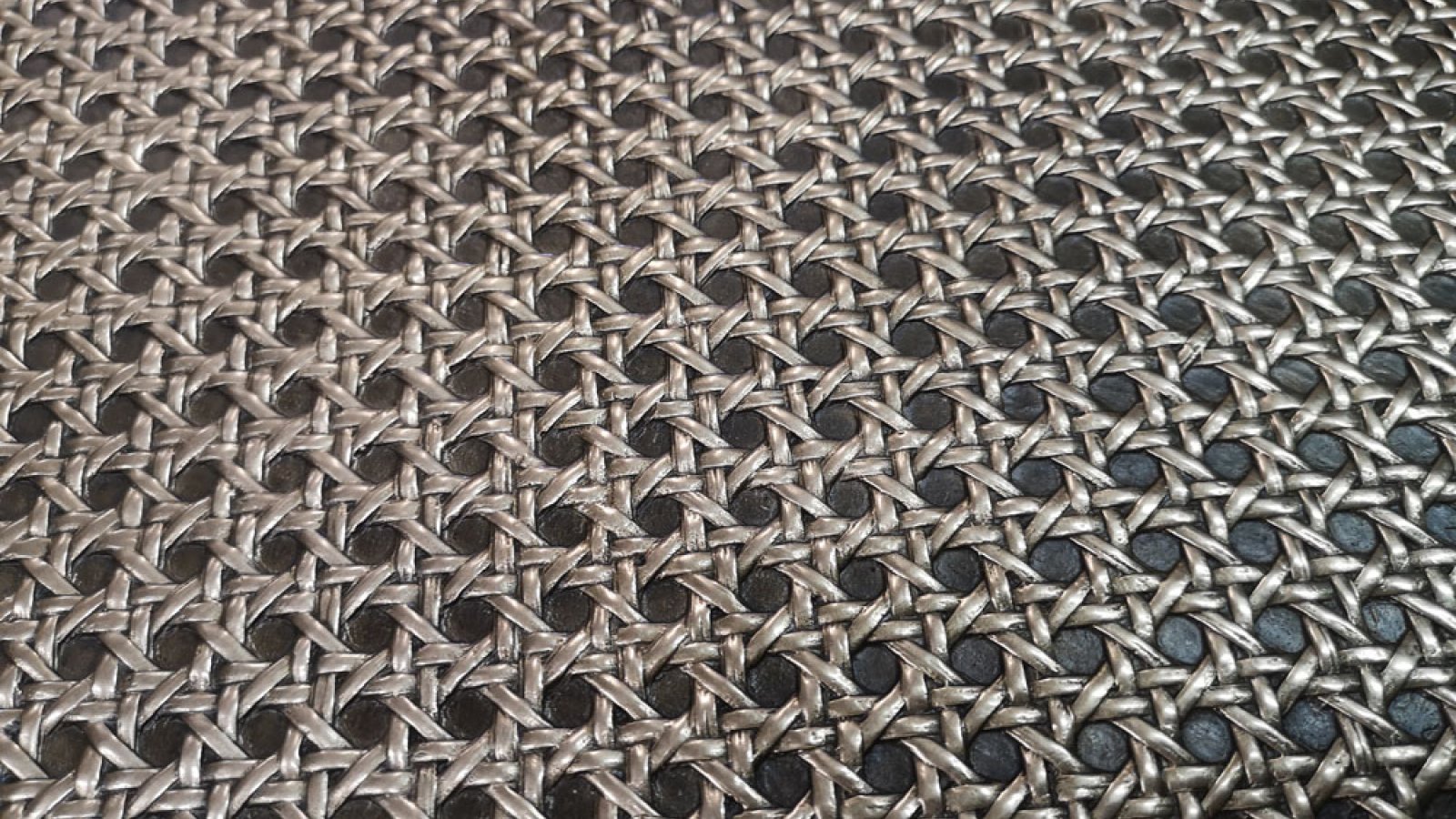 Odlivanje zelo zapletene površine.
